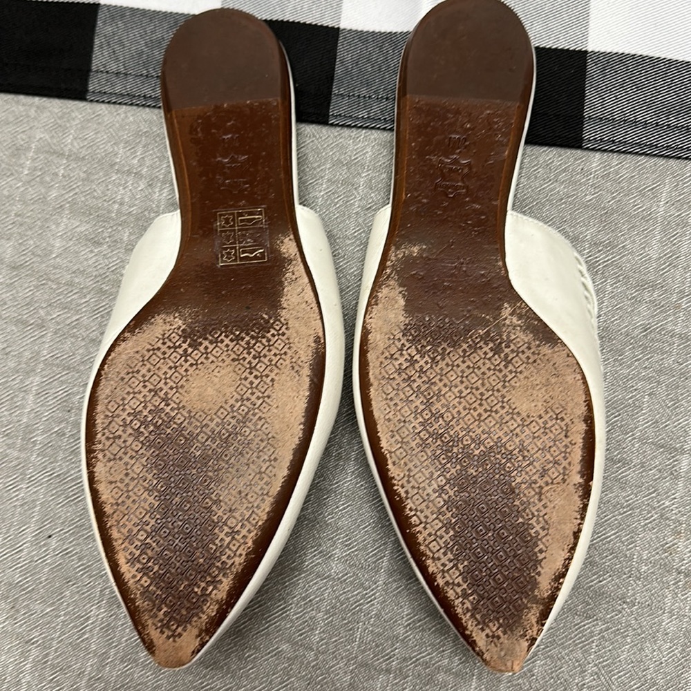 Tory Burch Sienna Flat Slide Mule Mestico in White - Picture 6 of 8